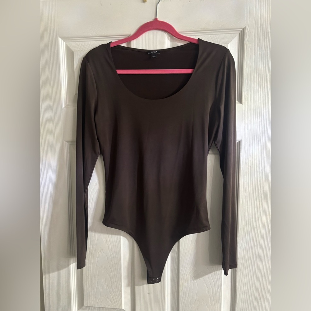 Express Body Contour Brown Fitted Long Sleeve Bodysuit